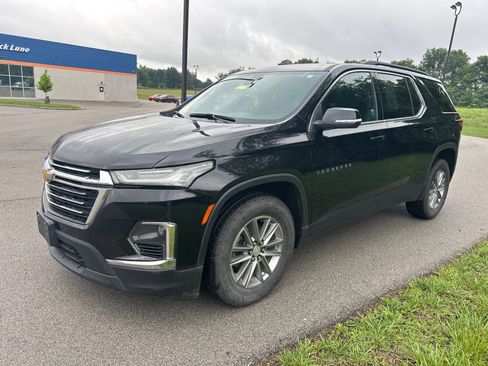 Used 2023 Chevrolet Traverse LT AWD/4WD image 5