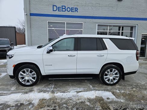 Used 2024 Chevrolet Tahoe Premier image 2