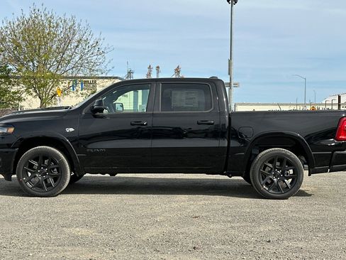 New 2026 RAM 1500 Laramie AWD/4WD image 6