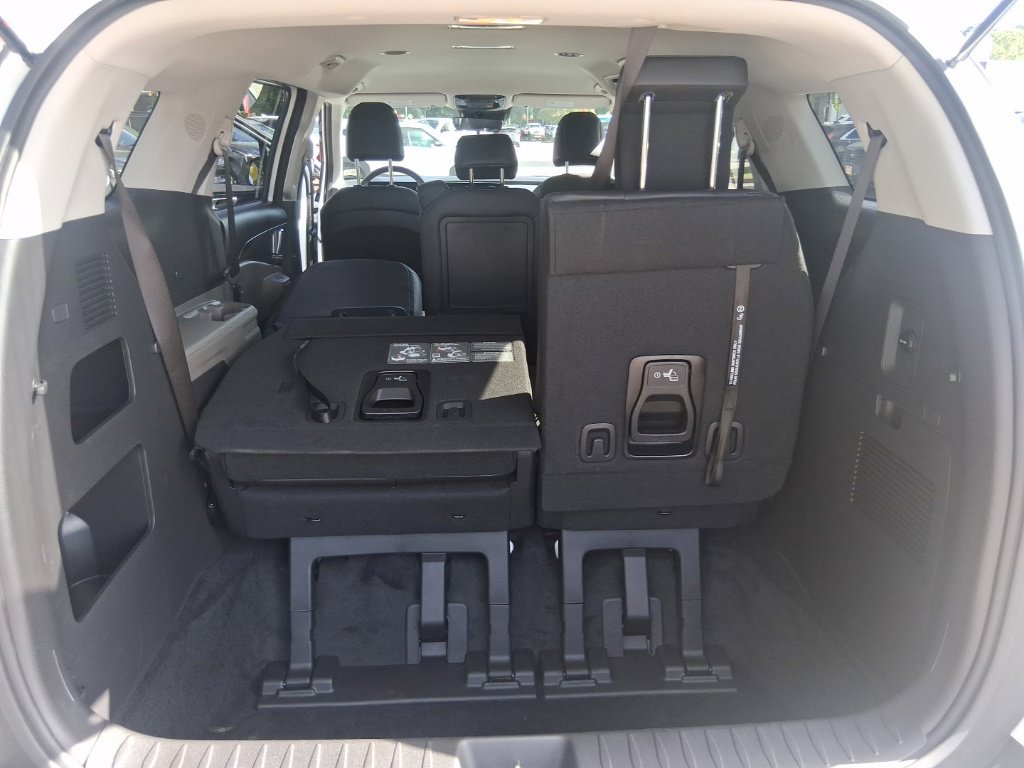 Certified 2026 Kia Carnival FWD image 19