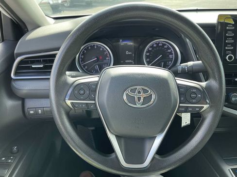 Used 2022 Toyota Camry LE FWD image 11