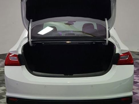 Used 2024 Chevrolet Malibu LT image 20