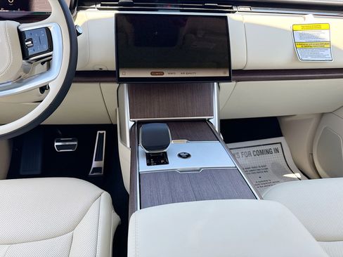 New 2026 Land Rover Range Rover SE AWD/4WD image 19