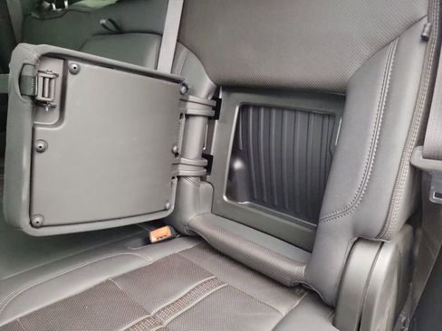 Used 2024 Chevrolet Silverado 1500 High Country w/ Technology Package image 20