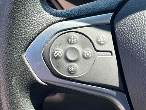 Used 2023 Chevrolet Traverse LS FWD image 26