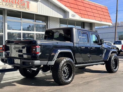 Used 2021 Jeep Gladiator Sport image 2
