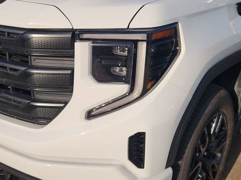Used 2026 GMC Sierra 1500 Pro w/ Graphite Edition RWD image 6