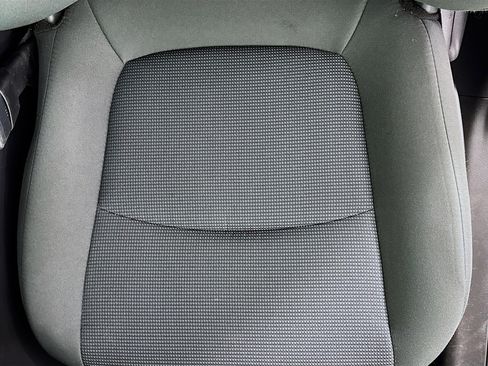 Used 2024 Toyota RAV4 LE AWD/4WD image 18