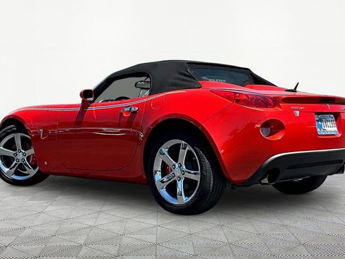 Used 2008 Pontiac Solstice GXP w/ Premium Package RWD image 4