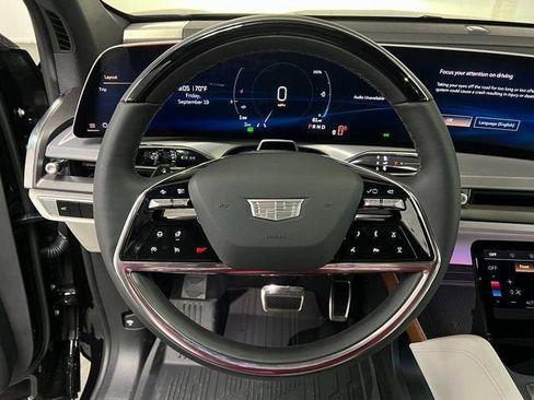 New 2026 Cadillac Vistiq Luxury w/ LPO, Floor Liner Package image 14