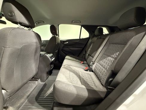 Used 2022 Chevrolet Equinox LT image 18