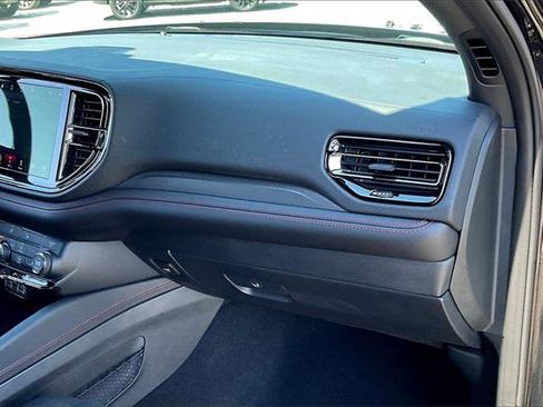 Certified 2025 Dodge Durango GT image 14
