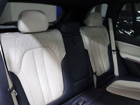 Used 2021 BMW X5 xDrive45e w/ M Sport Package image 22