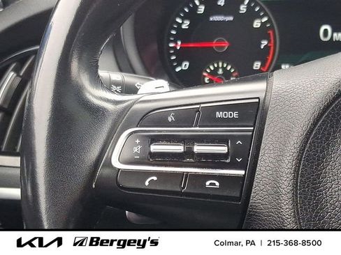 Used 2018 Kia Stinger Premium image 24