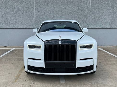 Used 2018 Rolls-Royce Phantom Sedan RWD image 5