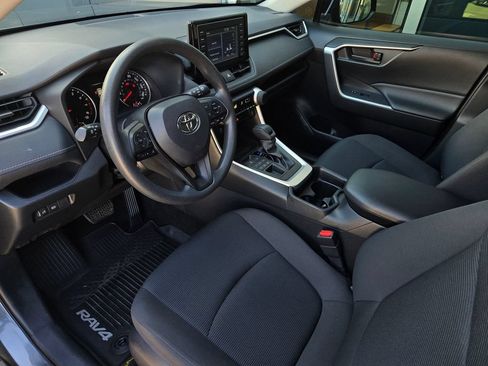 Used 2019 Toyota RAV4 LE w/ All Weather Liner Package AWD/4WD image 9
