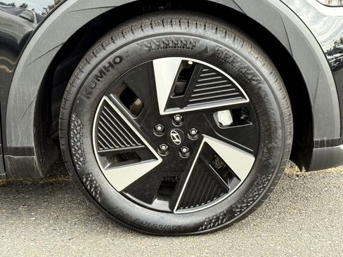 New 2025 Hyundai Ioniq 5 SEL image 9