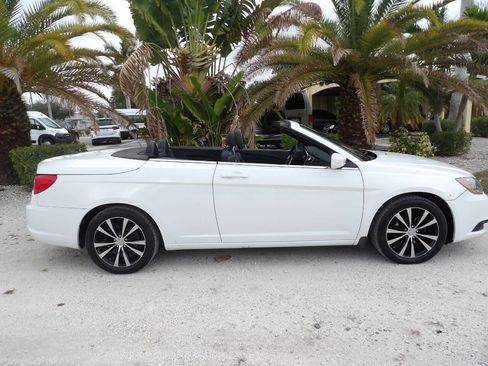 Used 2012 Chrysler 200 S image 16