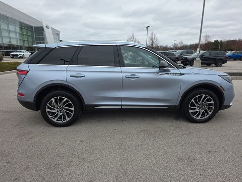 Used 2022 Lincoln Corsair AWD w/ Equipment Group 101A image 8