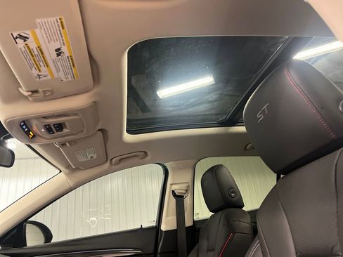 Certified 2024 Chevrolet Equinox LT AWD/4WD image 27