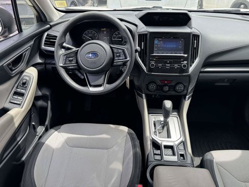 Used 2021 Subaru Forester AWD/4WD image 9