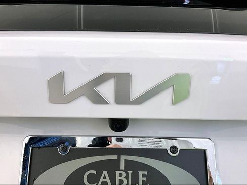 Used 2023 Kia Sorento SX Prestige image 24