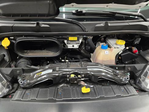 Used 2025 RAM ProMaster 2500 w/ Convenience Group FWD image 12