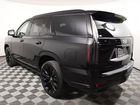 Used 2026 Cadillac Escalade Platinum Sport w/ LPO, ONYX Package AWD/4WD image 8
