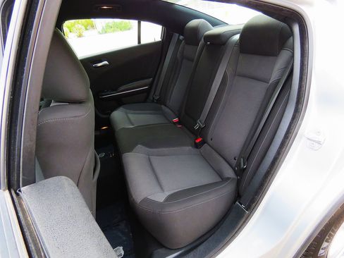 Used 2022 Dodge Charger SXT image 19