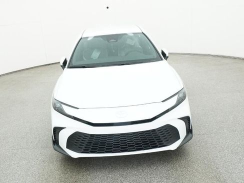 New 2026 Toyota Camry SE image 7