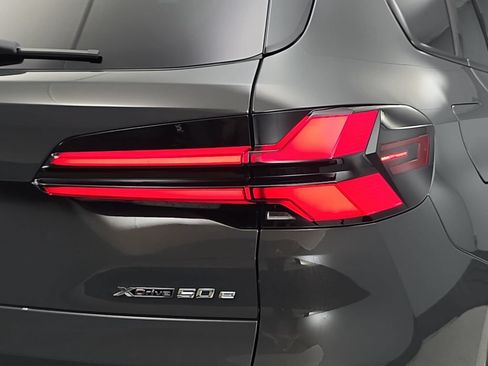 New 2026 BMW X5 xDrive50e w/ Executive Package AWD/4WD image 33