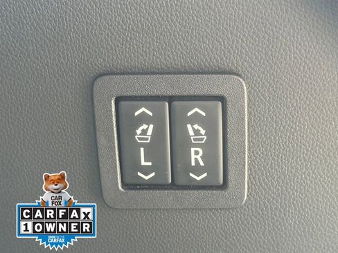 Used 2019 Buick Enclave Avenir w/ Avenir Technology Package image 32