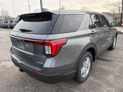 New 2026 Ford Explorer Active image 3