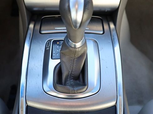 Used 2011 INFINITI G25 Journey w/ Moonroof Pkg image 22