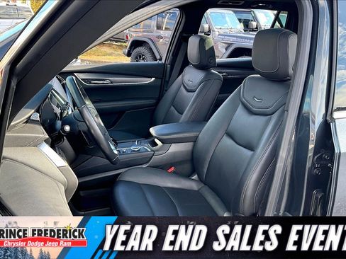 Used 2023 Cadillac XT6 Luxury image 24