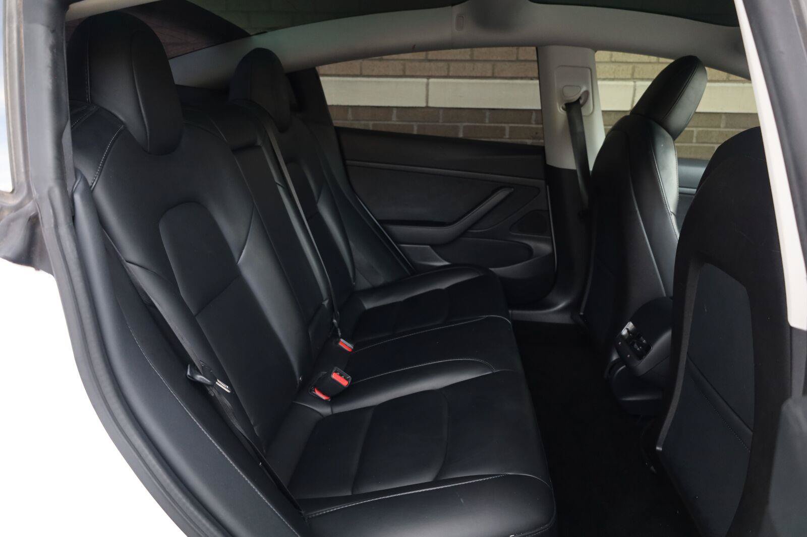 Used 2020 Tesla Model 3 Standard Range Plus RWD image 24
