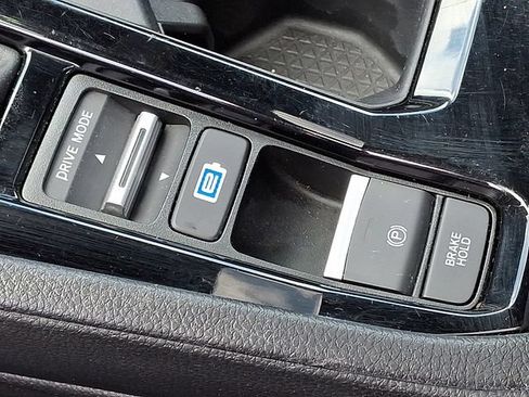 Used 2023 Honda Accord Sport image 25