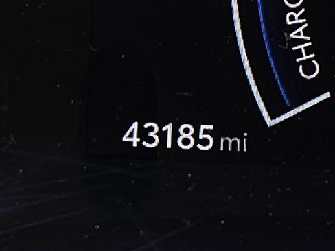 Used 2025 Toyota Camry SE image 13