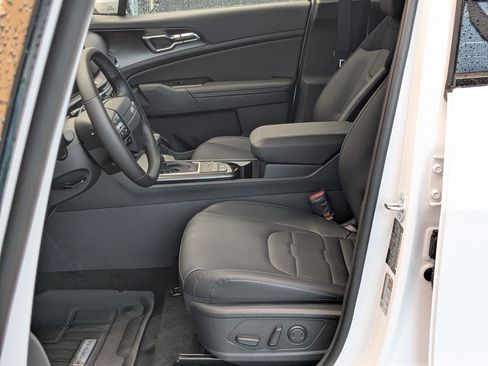 New 2026 Kia Sportage SX FWD image 8