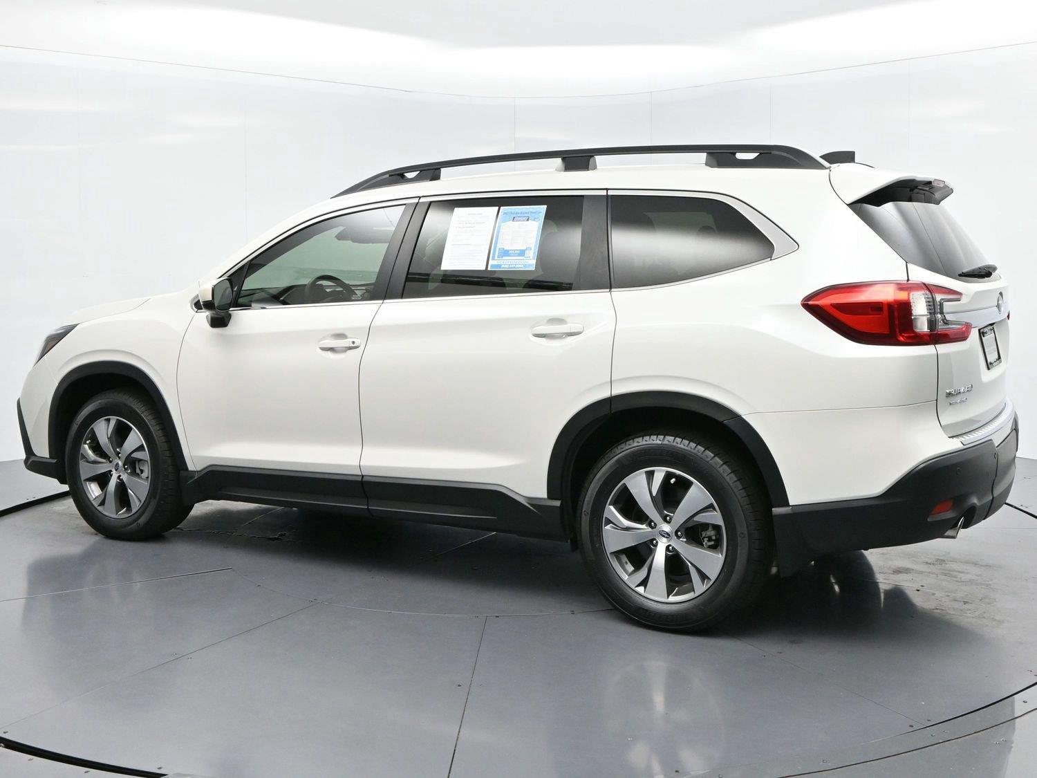 Used 2025 Subaru Ascent Premium w/ Premium Package AWD/4WD image 4