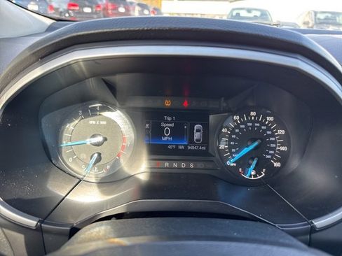 Used 2017 Ford Edge SEL image 21