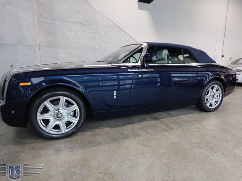 Used 2013 Rolls-Royce Phantom Drophead Coupe image 4