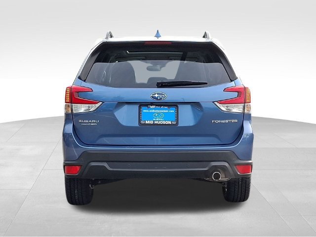 Used 2023 Subaru Forester Limited AWD/4WD image 5