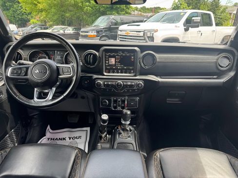 Used 2022 Jeep Wrangler Unlimited Sahara AWD/4WD image 23