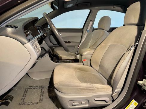 Used 2007 Buick LaCrosse CX w/ Chrome Enhancement Package FWD image 10