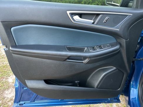 Used 2023 Ford Edge SEL w/ Sport Appearance Package image 12