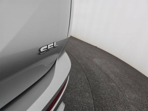 Used 2023 Mitsubishi Outlander SEL image 38