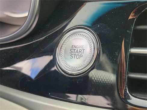 Used 2024 Genesis G70 2.5T image 29