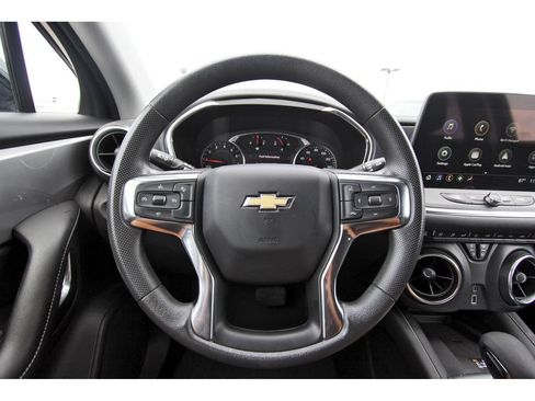Used 2024 Chevrolet Blazer LT w/ Convenience Package FWD image 14