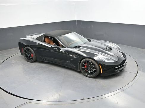 Used 2019 Chevrolet Corvette Stingray Convertible w/ 2LT Preferred Equipment Group RWD image 32
